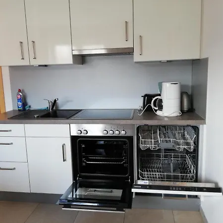 Weishaupt Pfingstweider Strasse 30 *