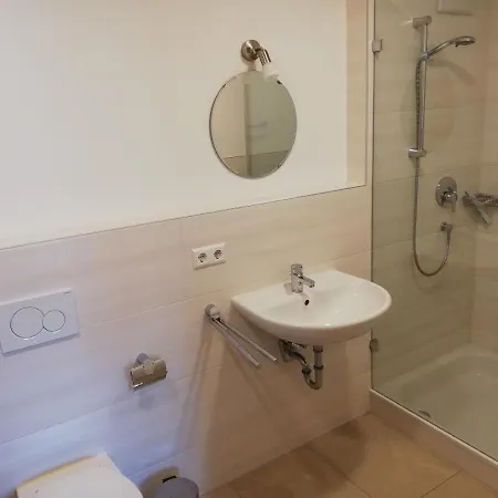 Apartmán Weishaupt Pfingstweider Strasse 30